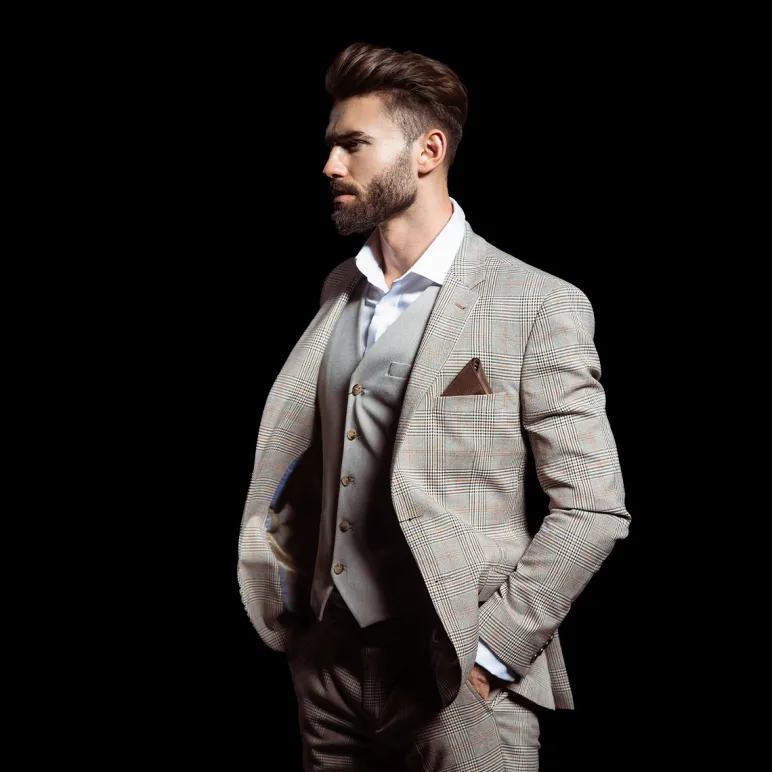 elegancki mężczyzna w garniturze Vestus