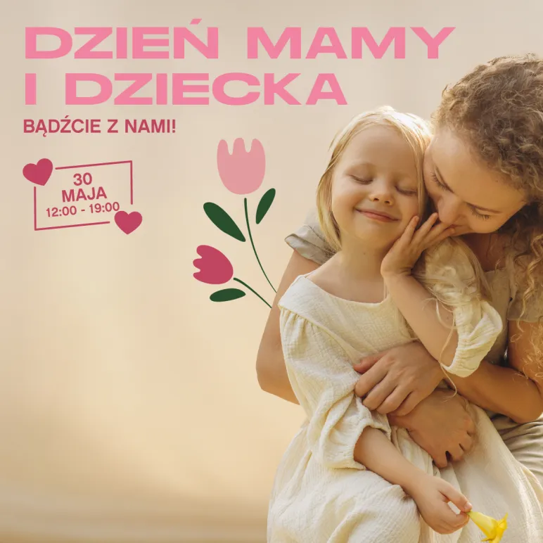 mama trzymająca córkę w objęciach
